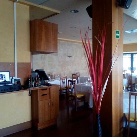 La Bilbaina Hotel บิโตเรีย-กัสเตซ ภายนอก รูปภาพ