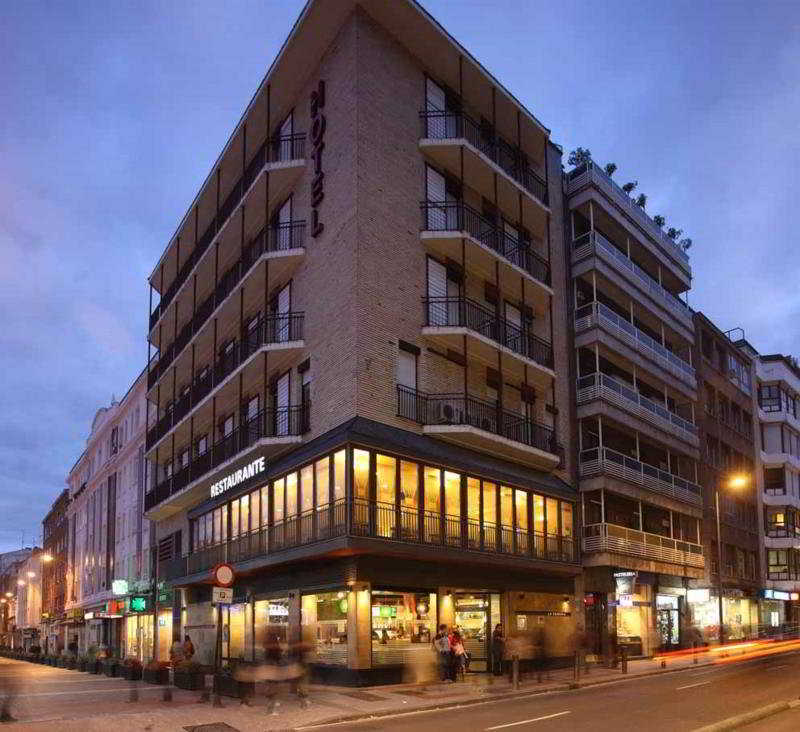 La Bilbaina Hotel บิโตเรีย-กัสเตซ ภายนอก รูปภาพ