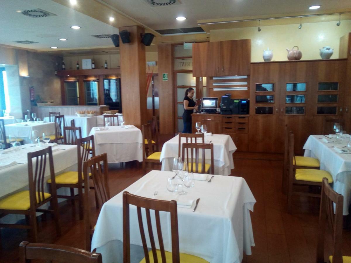 La Bilbaina Hotel บิโตเรีย-กัสเตซ ภายนอก รูปภาพ