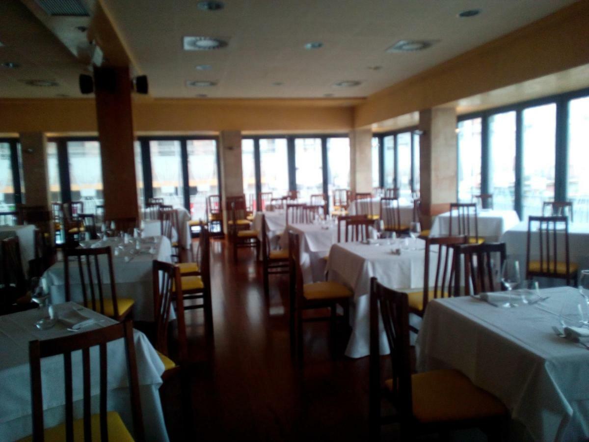 La Bilbaina Hotel บิโตเรีย-กัสเตซ ภายนอก รูปภาพ